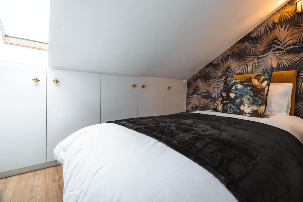 The West End Loft - 5* Retreat - Private Parking! Apartamento Glasgow Exterior foto
