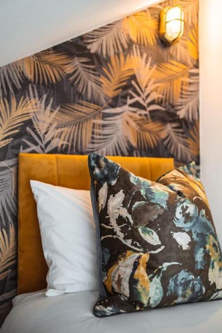 The West End Loft - 5* Retreat - Private Parking! Apartamento Glasgow Exterior foto