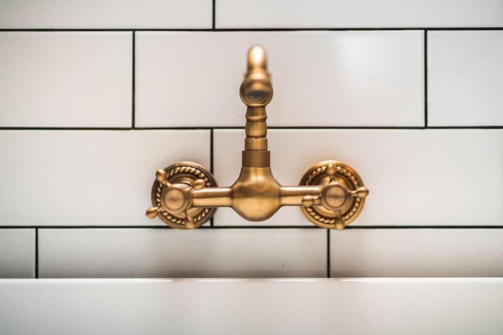 The West End Loft - 5* Retreat - Private Parking! Apartamento Glasgow Exterior foto